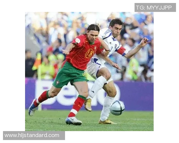 足球明星的魅力瞬间与精彩元素图文展示尽显球场风采与激情 足球明星的魅力瞬间与精彩元素图文展示尽显球场风采与激情